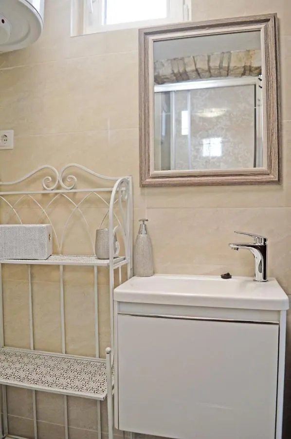 Guest house Room Sentimento Pula