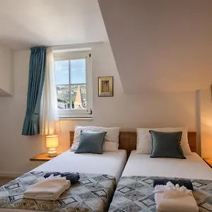 villa-fontana.hotels-in-trogir.com/
